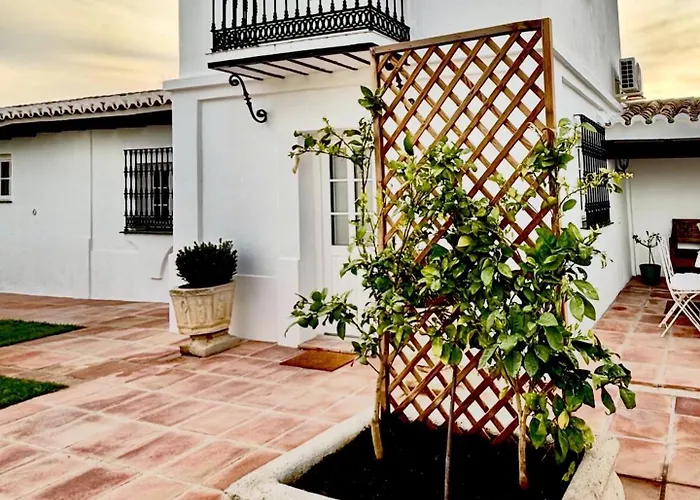 La Casita De El Castillo