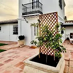 La Casita De El Castillo