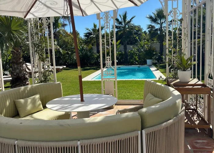 La Casita De El Castillo