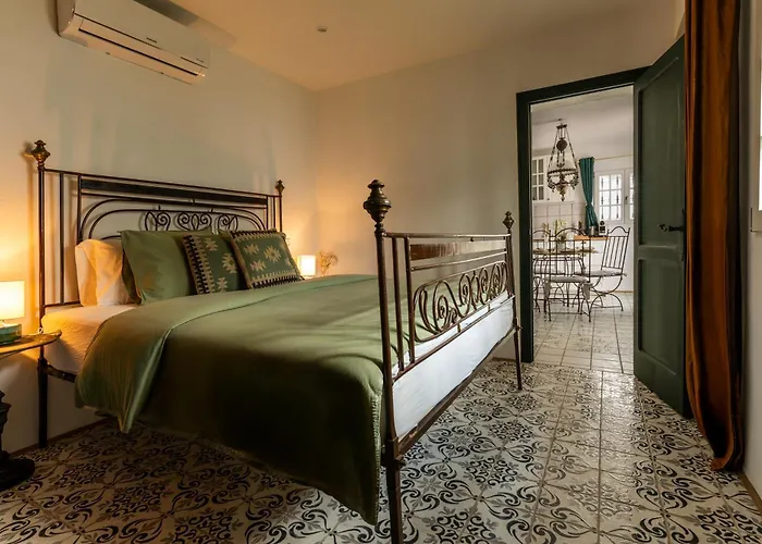 La Casita De El Castillo *